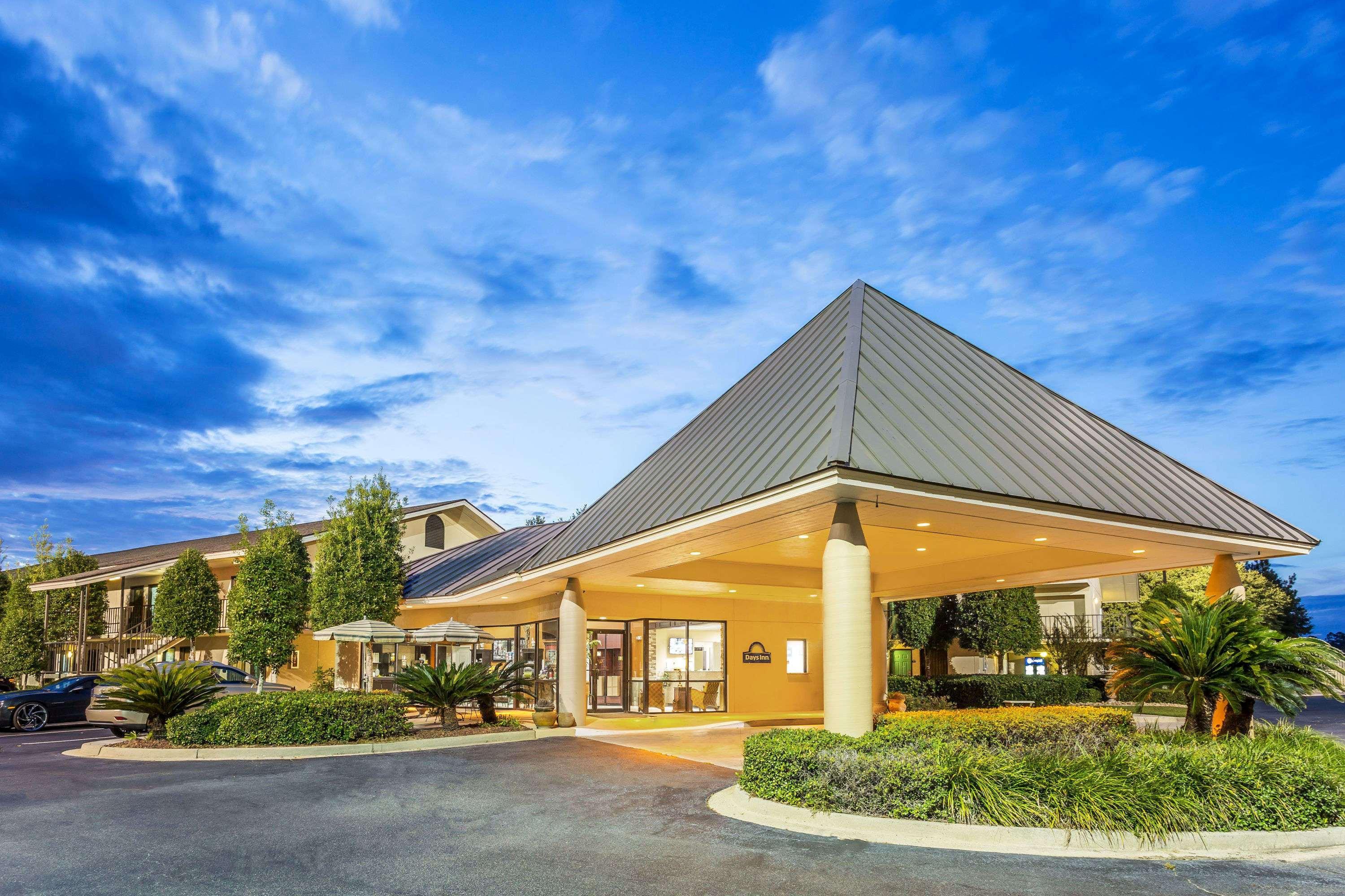 Days Inn By Wyndham Lake Park/Valdosta Exterior foto